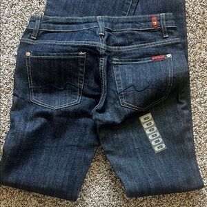 Seven for all mankind boot cut
Women’s dark blue jeans, brand new